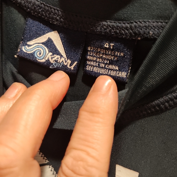 Kanu Navy/Green Rash Guard - Picture 2 of 4